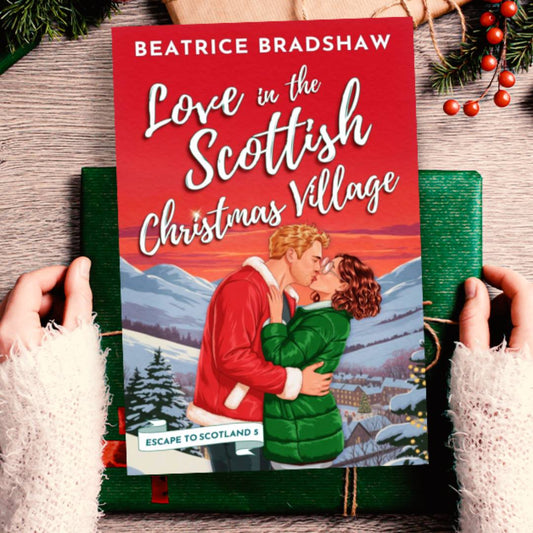 Love in the Scottish Christmas Village, Paperback